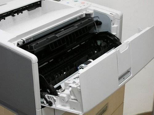 速度与耐力的结合：HP 5200高速激光打印机体验